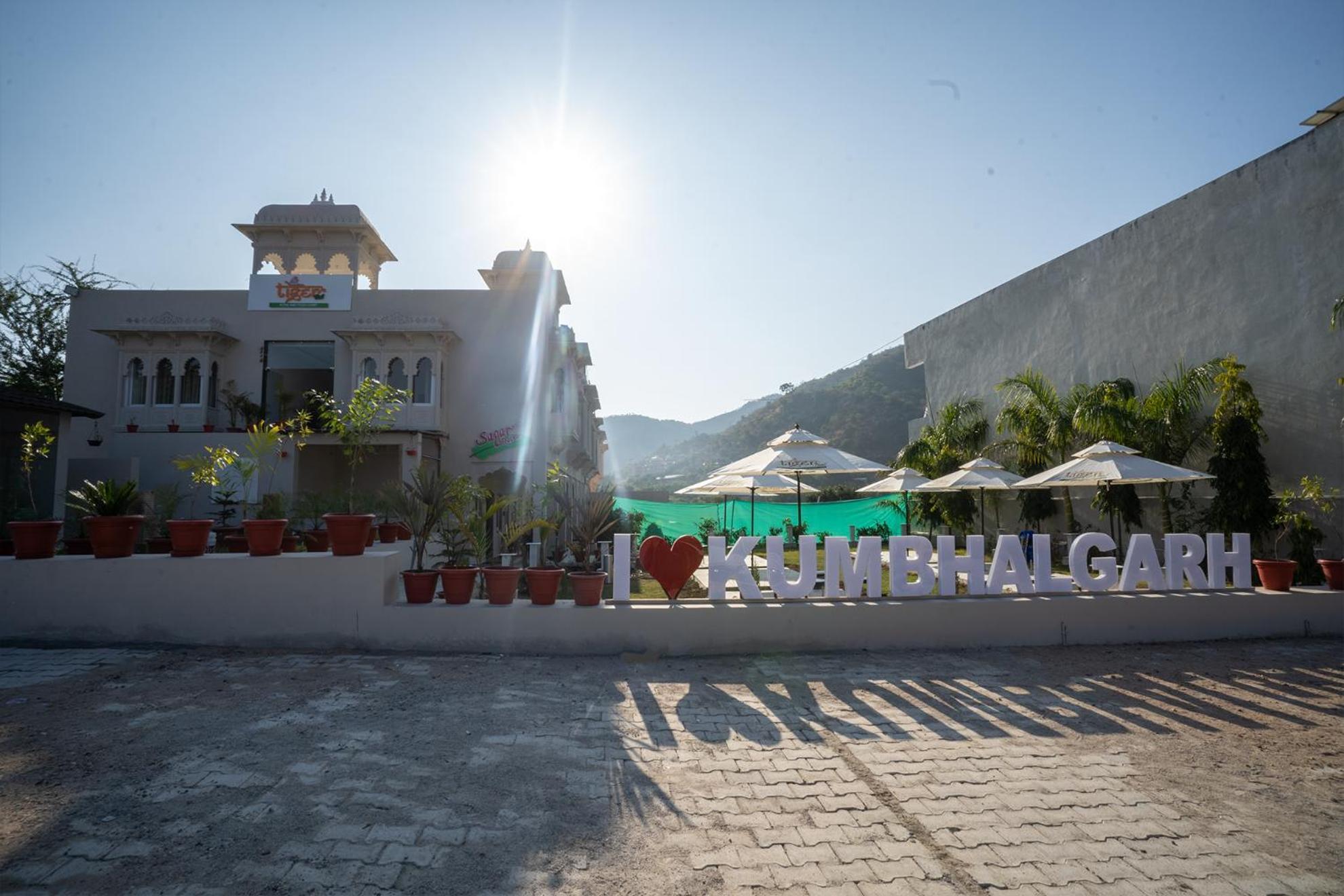 Tiger'S Trail Hotel & Food Court Kumbhalgar Kültér fotó